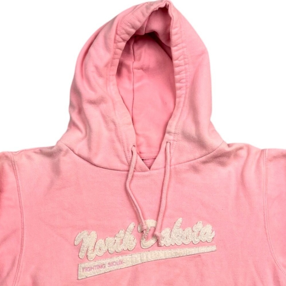 Embroidered North Dakota UND Fighting Sioux Pink Hoodie Sweatshirt Ladies Medium